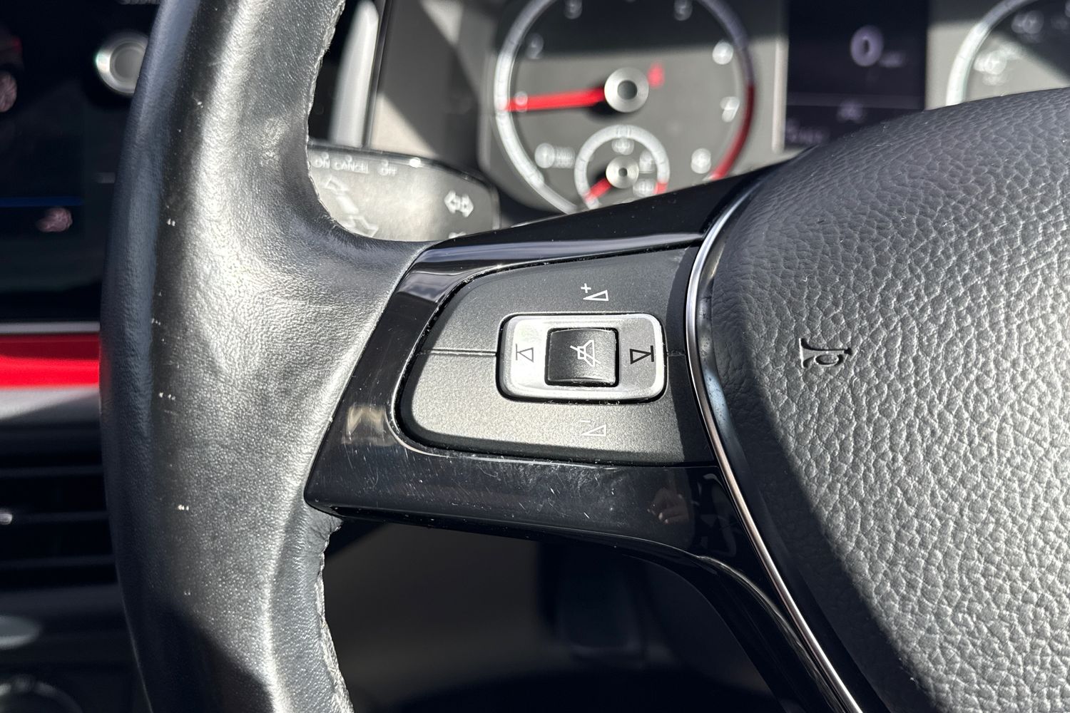 Used Volkswagen Polo 2020 for sale - 77692200: Photo 30