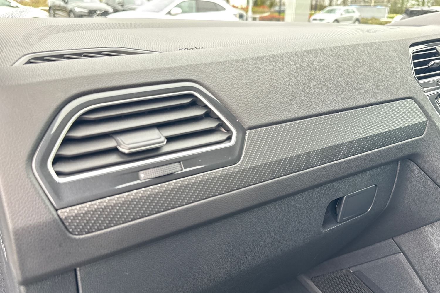 Used Volkswagen Tiguan 2023 for sale - 77989576: Photo 30