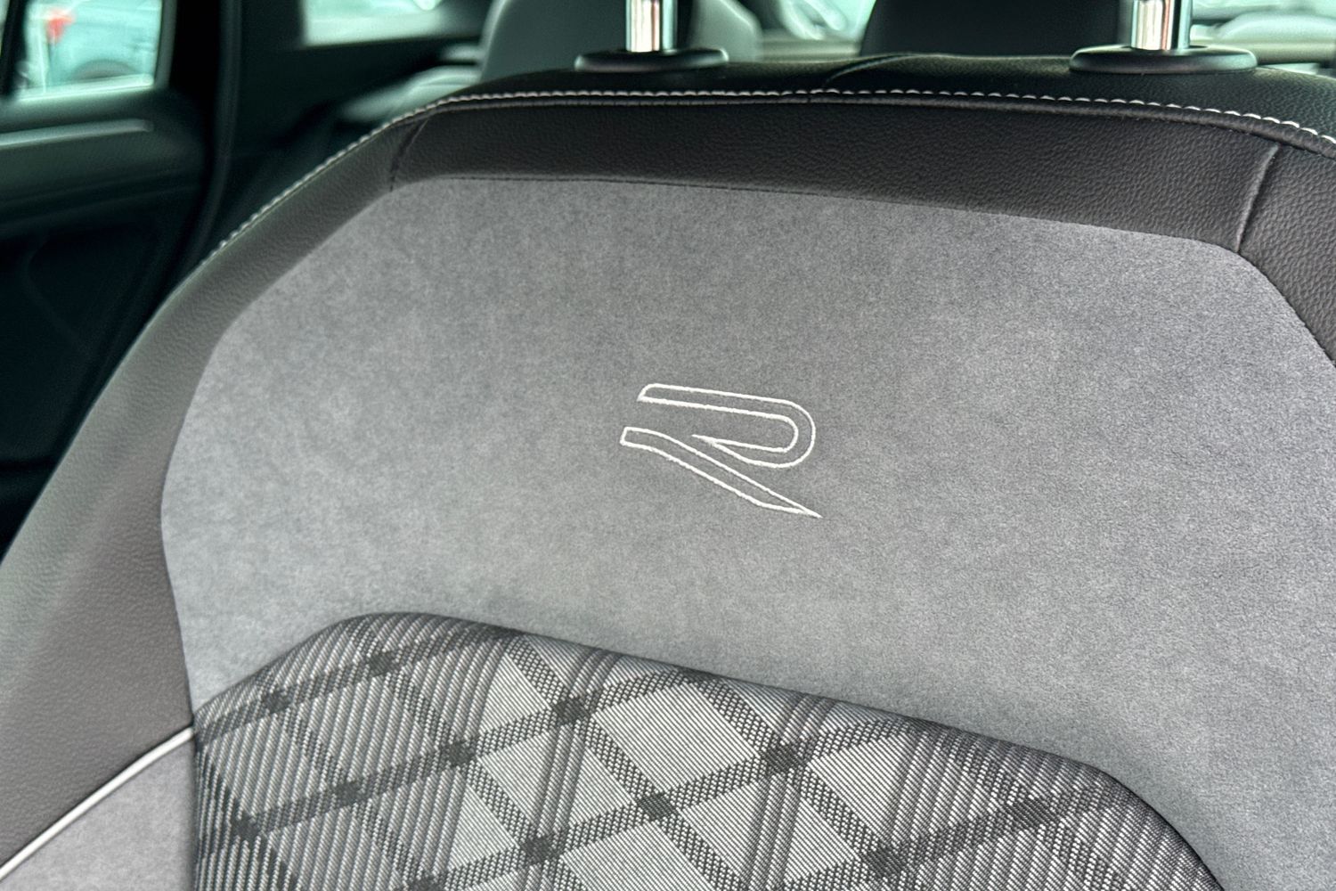 Used Volkswagen Tiguan 2023 for sale - 77989576: Photo 31