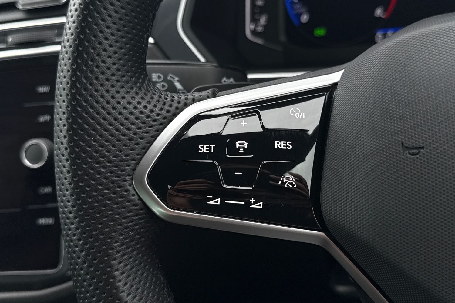 Used Volkswagen Tiguan 2023 for sale - 77989576: Photo 33