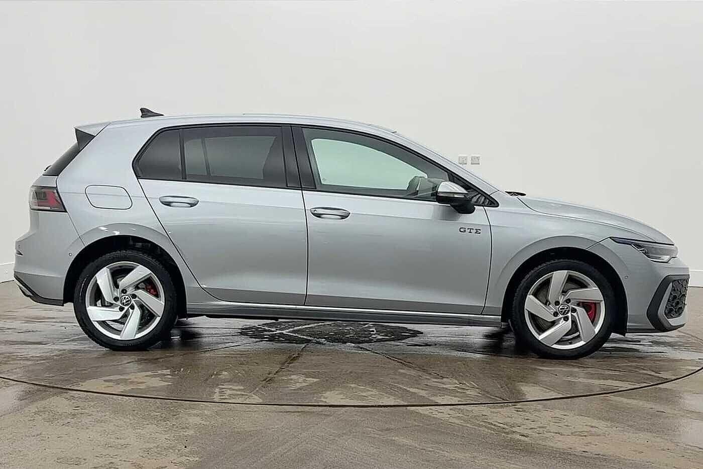 Used Volkswagen Golf 2025 for sale - 77139024: Photo 4