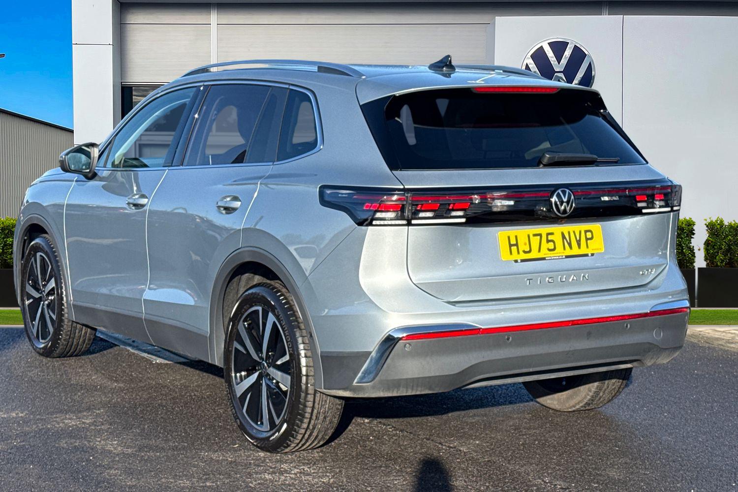 Used Volkswagen Tiguan 2025 for sale - 77355459: Photo 2