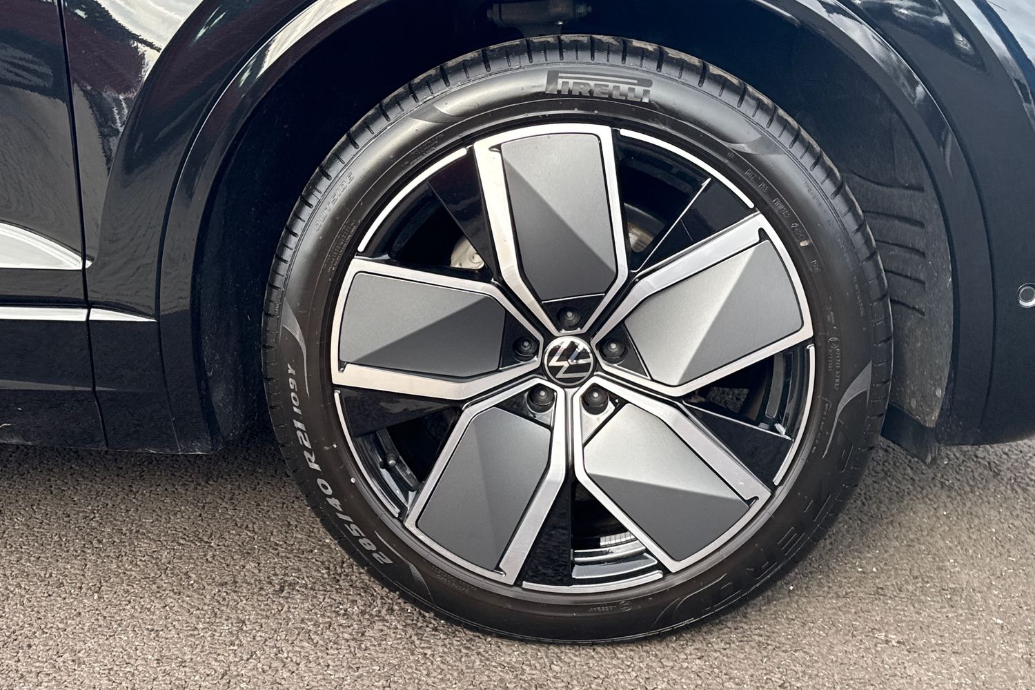 Used Volkswagen Touareg 2025 for sale - 77719234: Photo 11