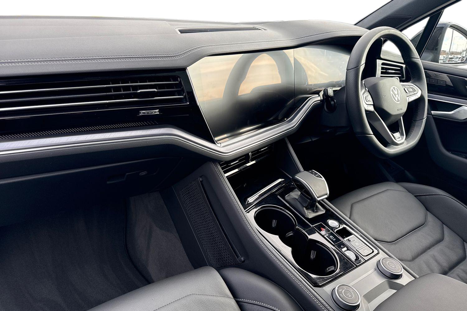 Used Volkswagen Touareg 2025 for sale - 77719234: Photo 15