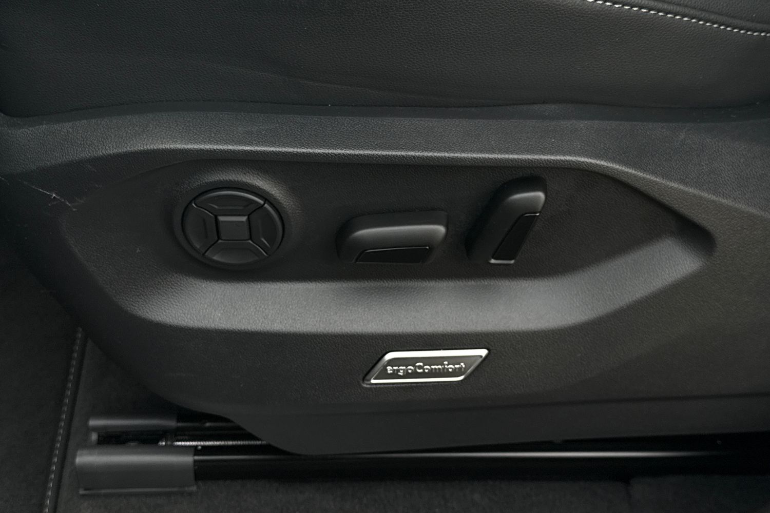 Used Volkswagen Touareg 2025 for sale - 77719234: Photo 35