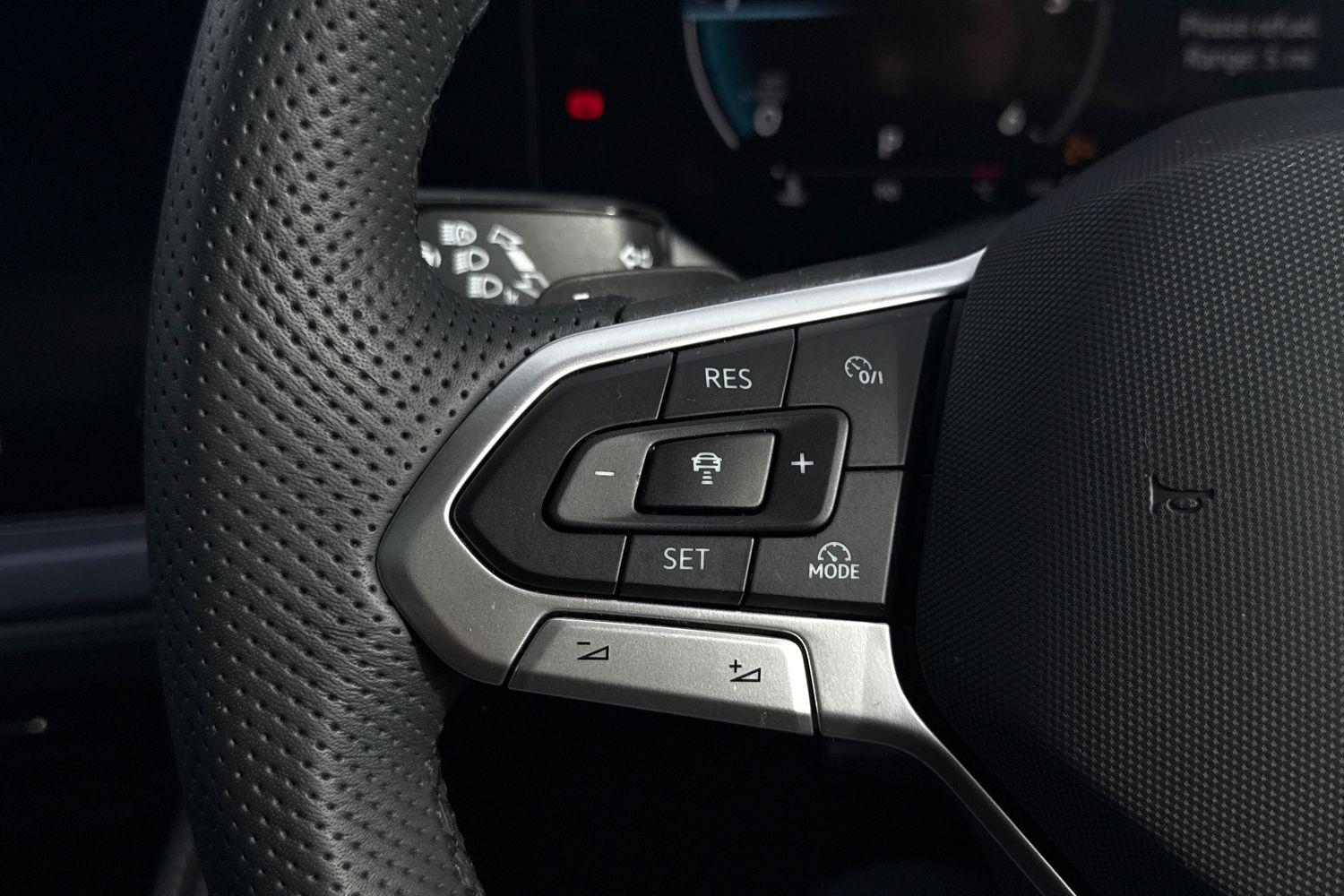 Used Volkswagen Touareg 2025 for sale - 77719234: Photo 36