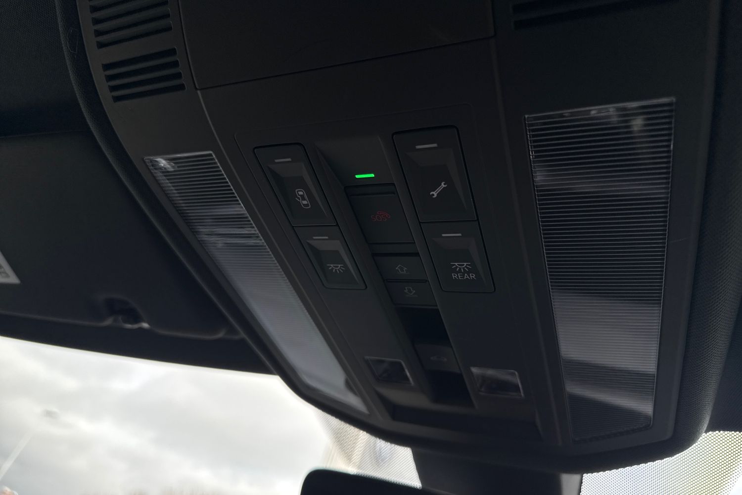 Used Volkswagen Touareg 2025 for sale - 77719234: Photo 48