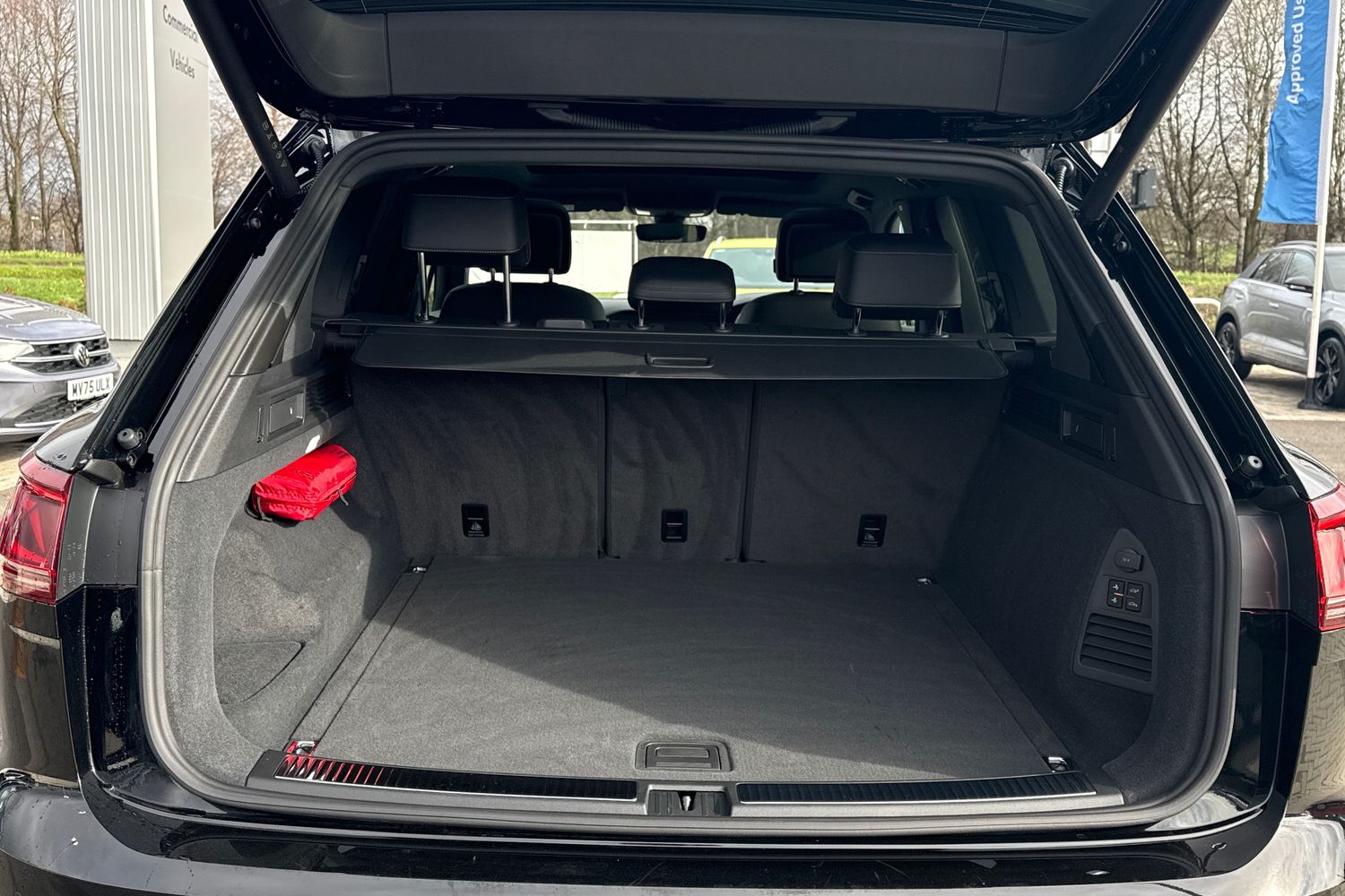 Used Volkswagen Touareg 2025 for sale - 77719234: Photo 7