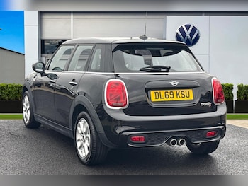 Used MINI Hatch 2020 for sale - 76453533: Photo