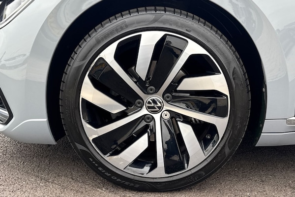 Used Volkswagen Arteon 2024 for sale - 76304645: Photo 11