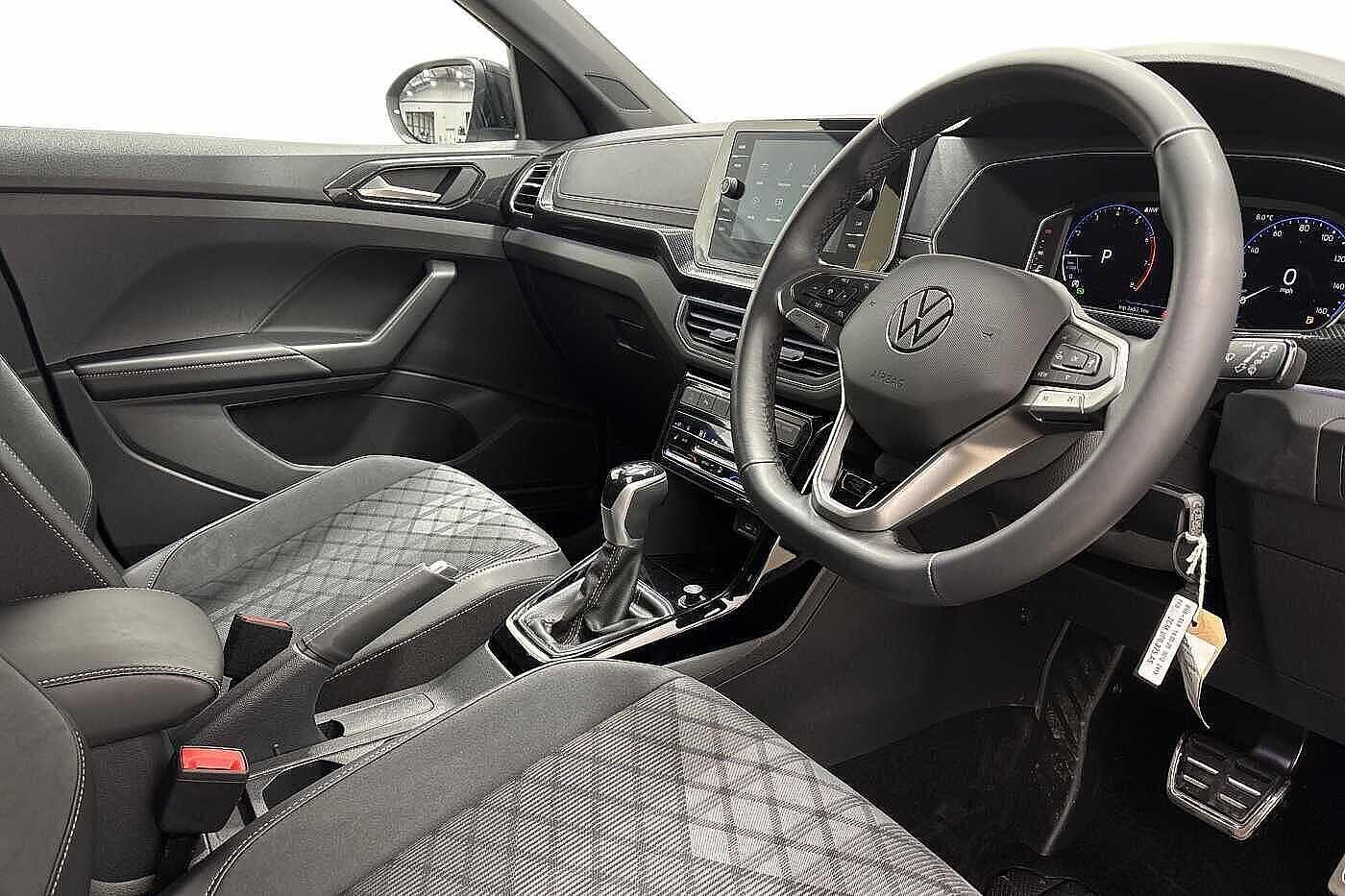 Used Volkswagen T-Cross 2025 for sale - 77546365: Photo 6