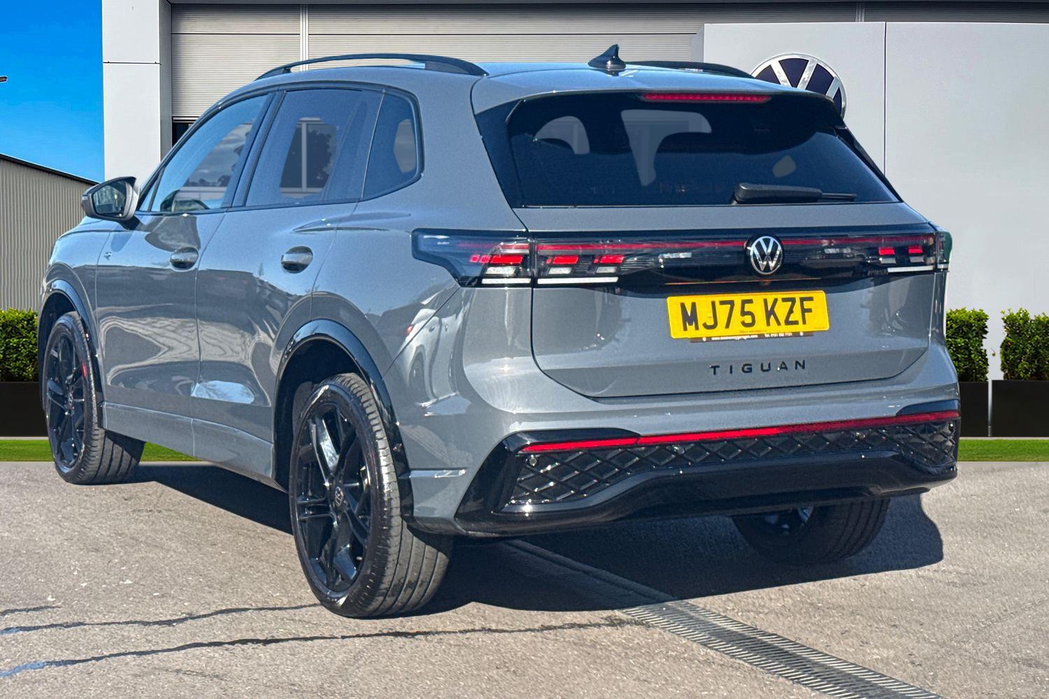 Used Volkswagen Tiguan 2025 for sale - 77747748: Photo 2