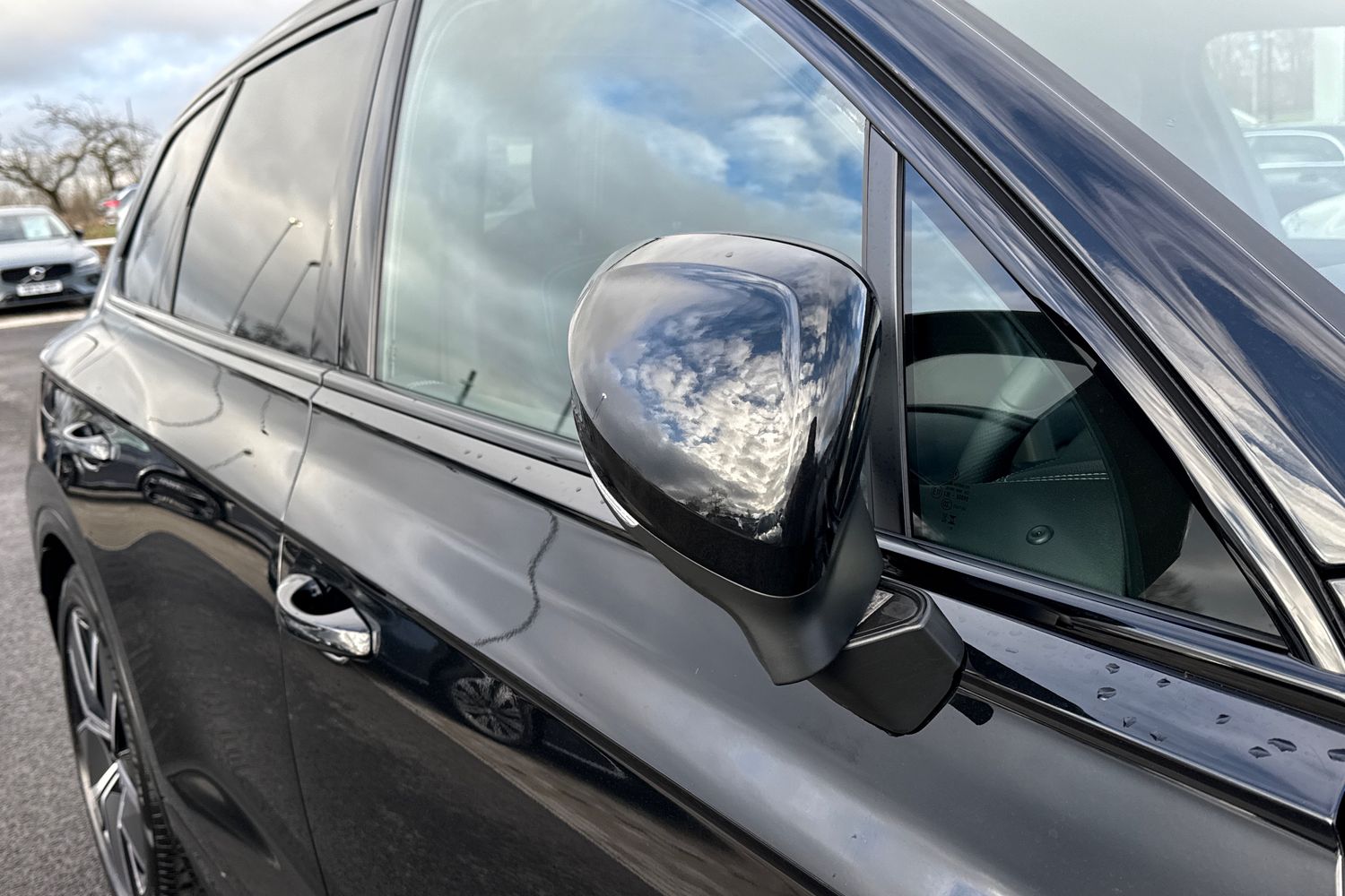 Used Volkswagen Touareg 2025 for sale - 77473178: Photo 30