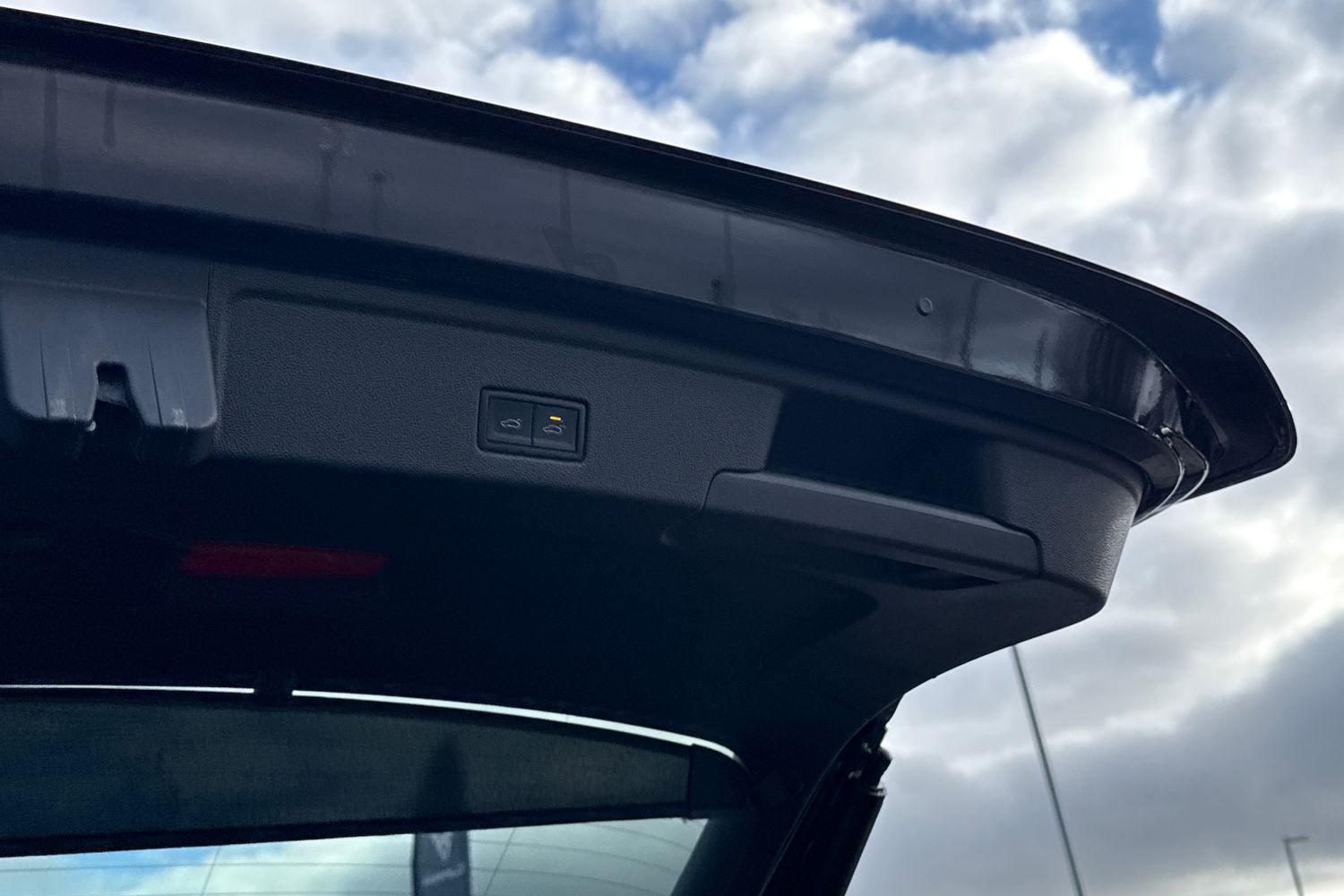 Used Volkswagen Touareg 2025 for sale - 77473178: Photo 31