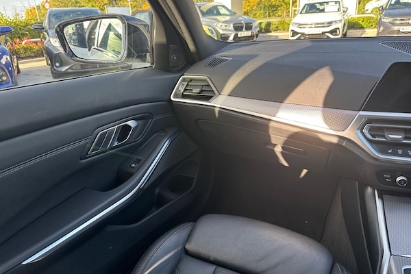 Used BMW 3 Series 2021 for sale - 76186006: Photo 20