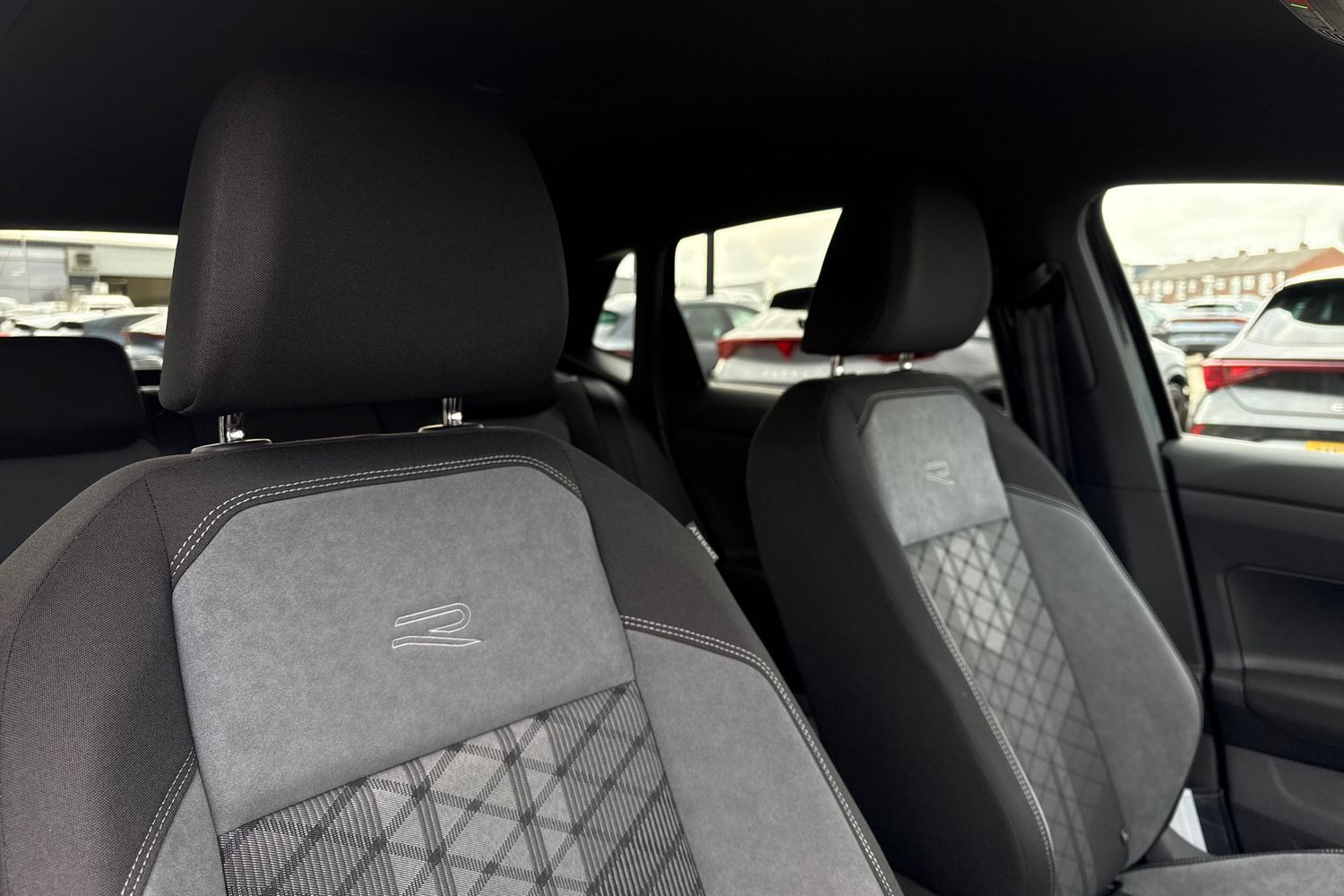 Used Volkswagen Polo 2025 for sale - 77700666: Photo 24