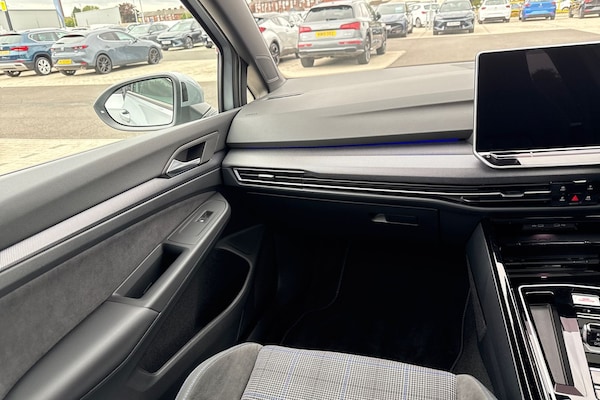 Used Volkswagen Golf 2025 for sale - 76143744: Photo 20