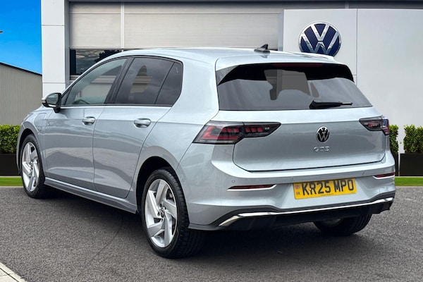 Used Volkswagen Golf 2025 for sale - 76143744: Photo 2
