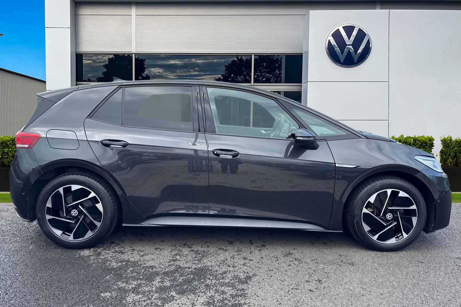 Used Volkswagen ID.3 2023 for sale - 77649275: Photo 3