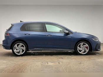 Used Volkswagen Golf 2025 for sale - 79082595: Photo