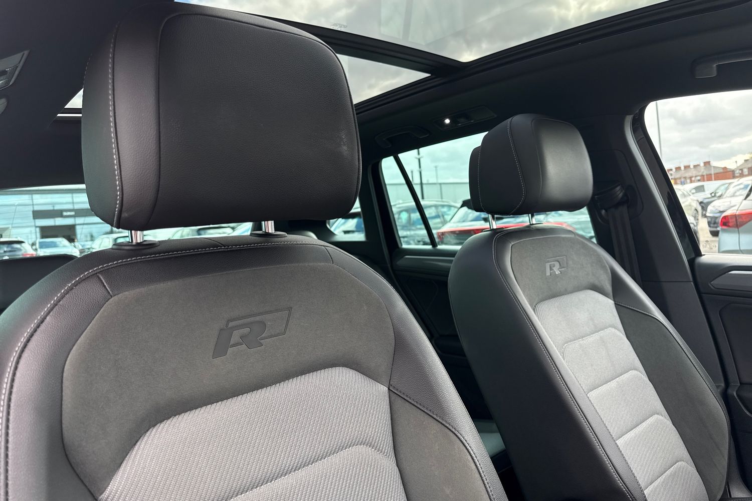 Used Volkswagen Tiguan 2019 for sale - 76119871: Photo 24