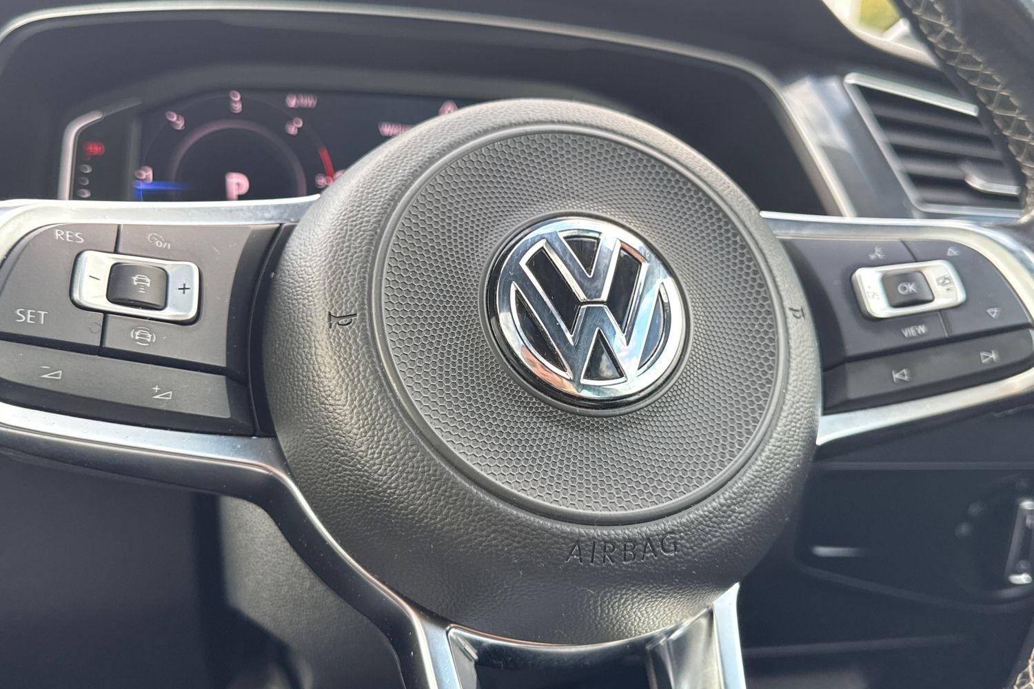 Used Volkswagen Tiguan 2019 for sale - 76119871: Photo 40