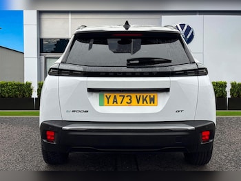 Used Peugeot E-2008 2023 for sale - 76220130: Photo