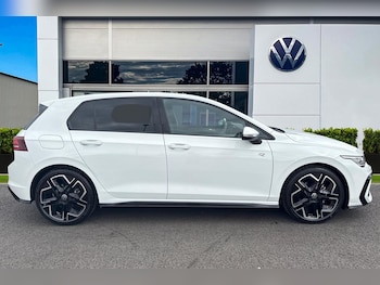 Used Volkswagen Golf 2025 for sale - 75643649: Photo