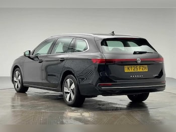 Used Volkswagen Passat 2025 for sale - 78010698: Photo