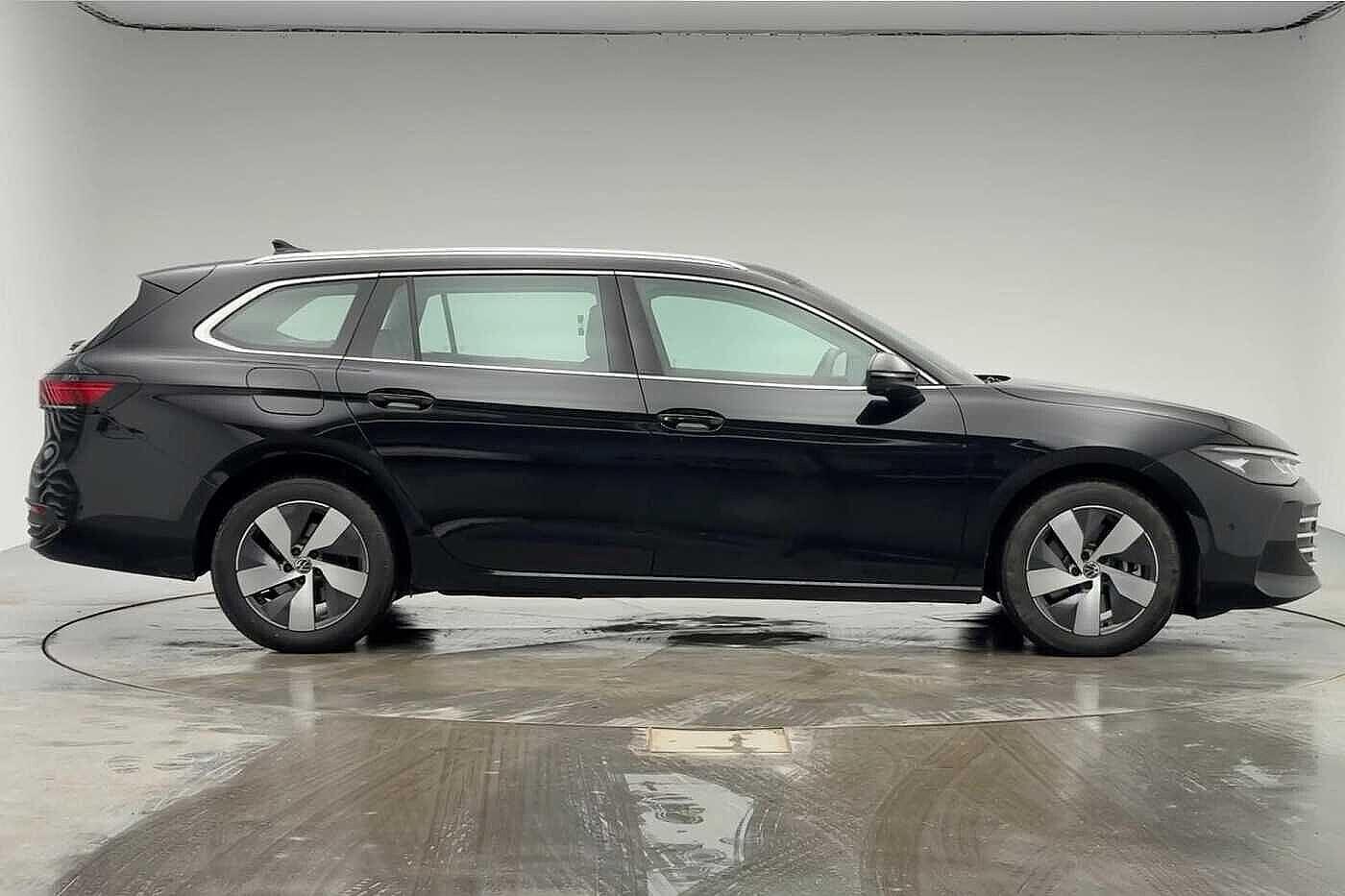 Used Volkswagen Passat 2025 for sale - 78010698: Photo 4