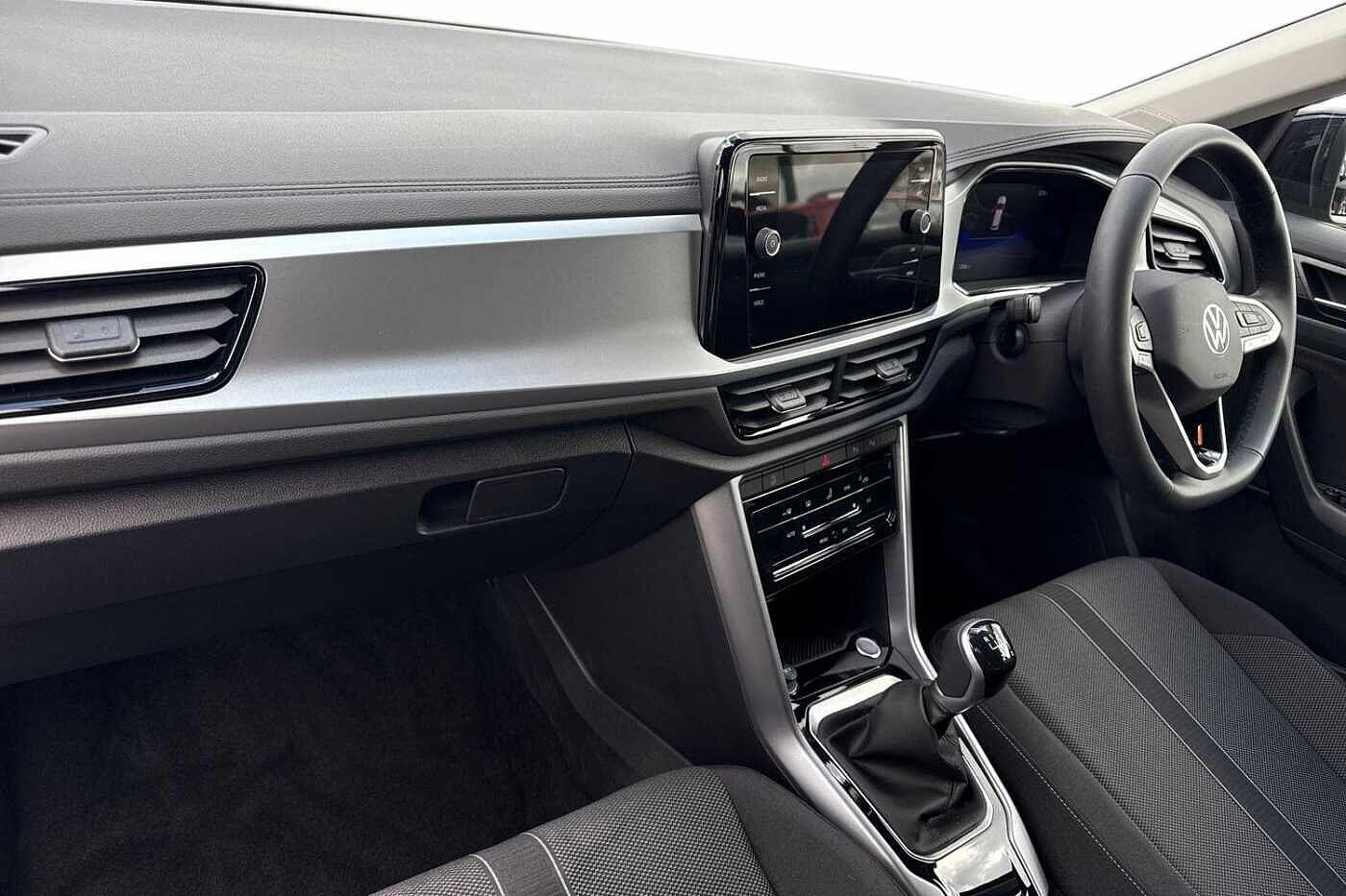 Used Volkswagen T-Roc 2025 for sale - 76346586: Photo 2