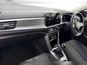 Used Volkswagen T-Roc 2025 for sale - 76346586: Photo