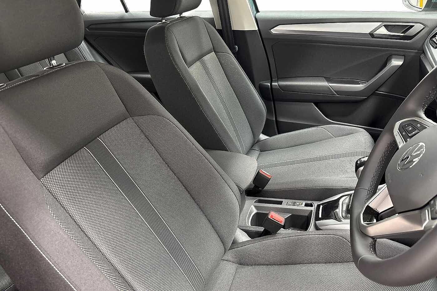 Used Volkswagen T-Roc 2024 for sale - 76330820: Photo 10