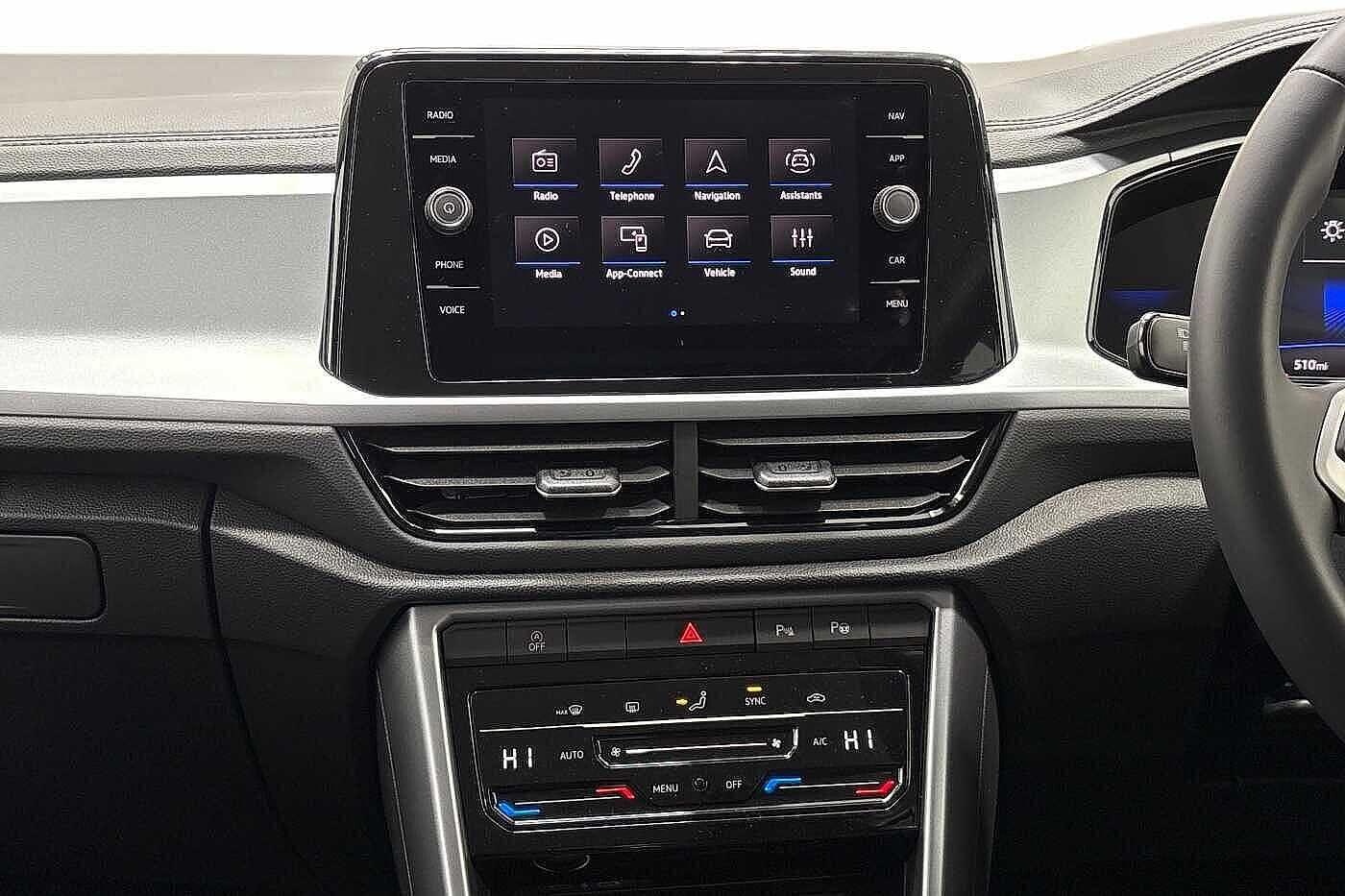 Used Volkswagen T-Roc 2024 for sale - 76330820: Photo 12