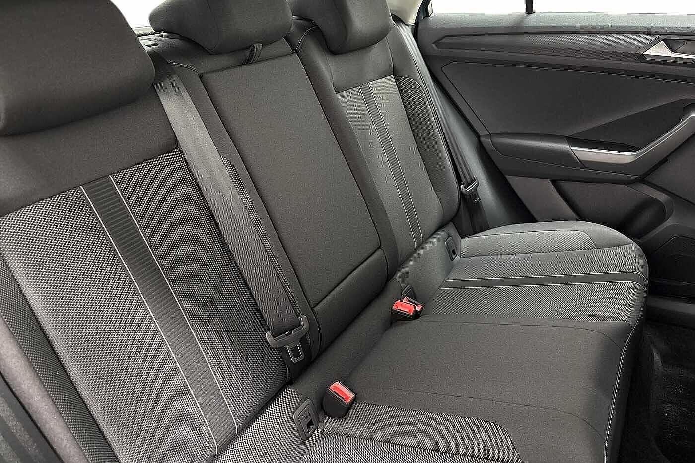 Used Volkswagen T-Roc 2024 for sale - 76330820: Photo 9