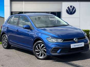2022 - MK6 Facelift (2021) 1.0 TSI 95PS Life DSG **PARKING SENSORS** 5-Door