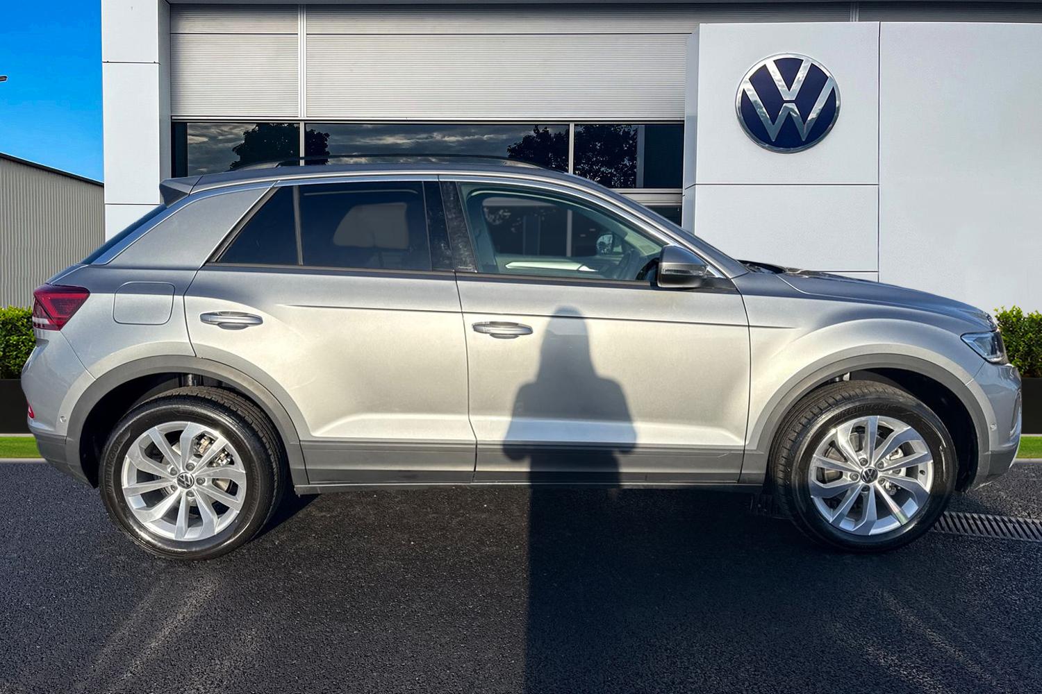 Used Volkswagen T-Roc 2025 for sale - 77233265: Photo 3