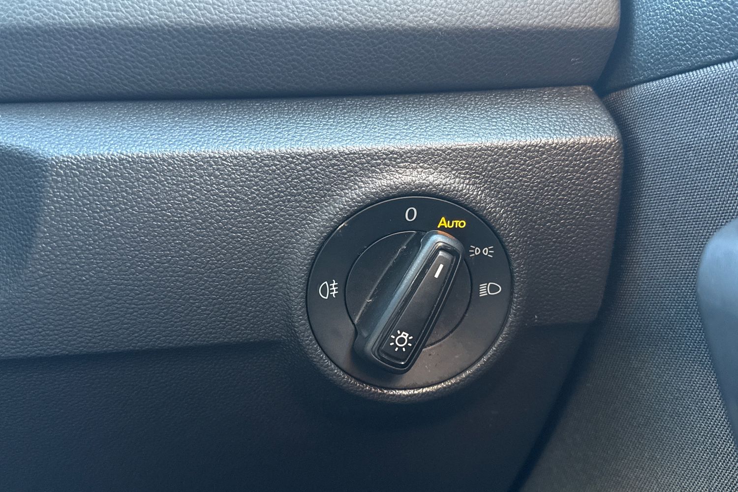 Used Volkswagen T-Roc 2025 for sale - 77233265: Photo 31