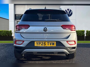 Used Volkswagen T-Roc 2025 for sale - 77233265: Photo