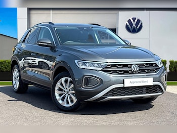 Used Volkswagen T-Roc 2025 for sale - 75598123: Photo