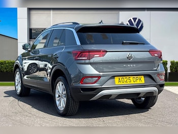 Used Volkswagen T-Roc 2025 for sale - 75598123: Photo