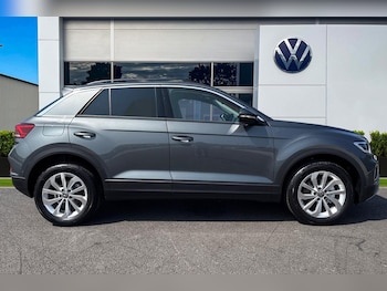 Used Volkswagen T-Roc 2025 for sale - 75598123: Photo