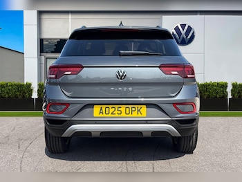 Used Volkswagen T-Roc 2025 for sale - 75598123: Photo
