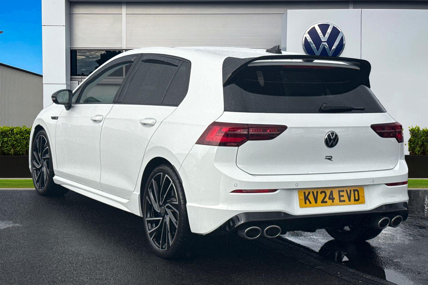 Used Volkswagen Golf 2024 for sale - 77577623: Photo 2