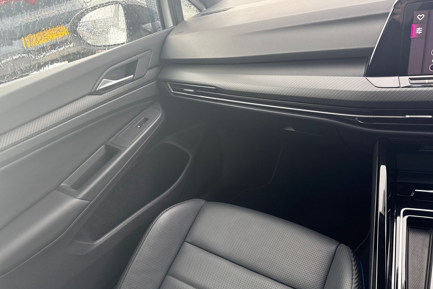 Used Volkswagen Golf 2024 for sale - 77577623: Photo 20