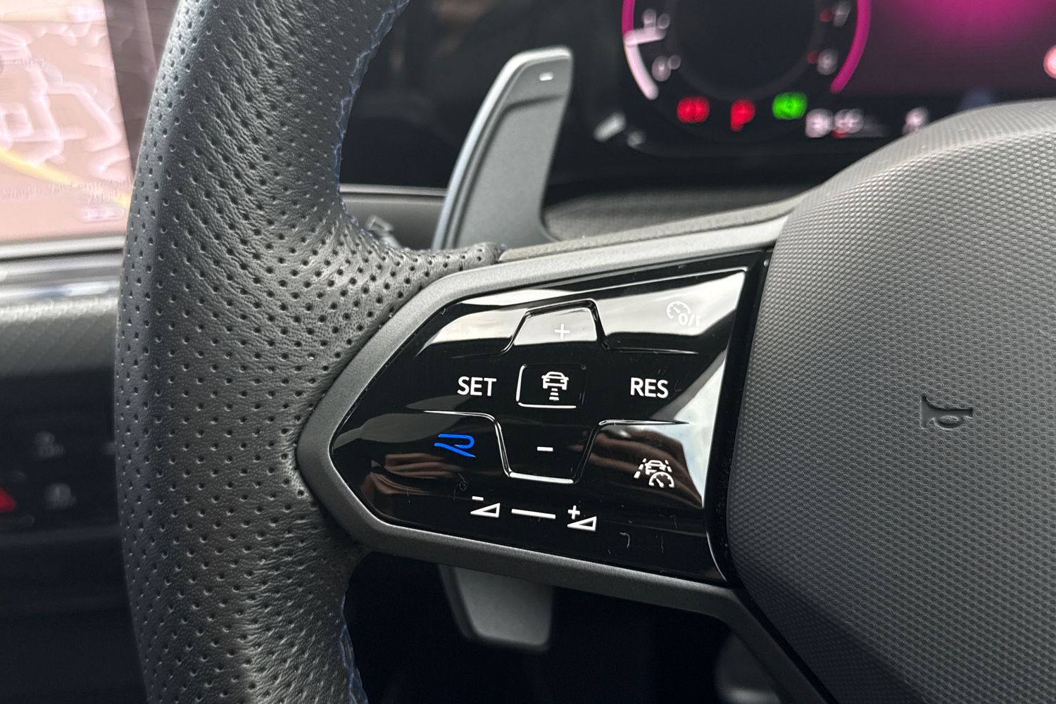 Used Volkswagen Golf 2024 for sale - 77577623: Photo 33