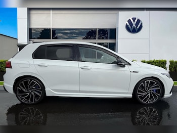 Used Volkswagen Golf 2024 for sale - 77577623: Photo