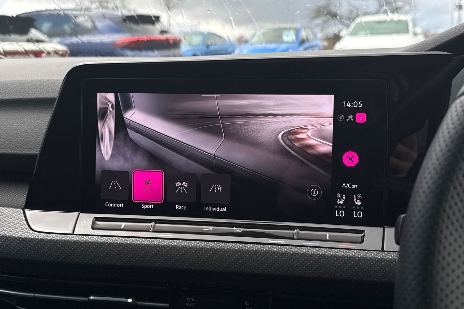 Used Volkswagen Golf 2024 for sale - 77577623: Photo 41