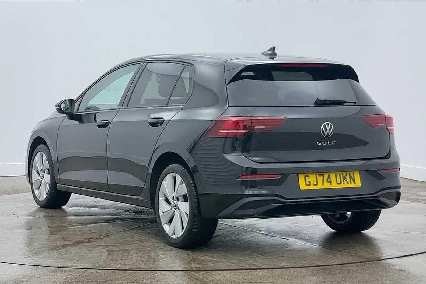 Used Volkswagen Golf 2024 for sale - 77820307: Photo 3