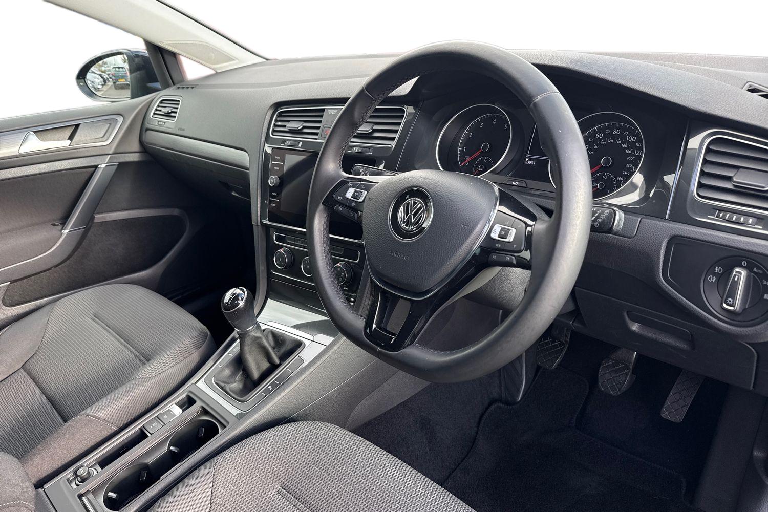 Used Volkswagen Golf 2019 for sale - 76401683: Photo 14